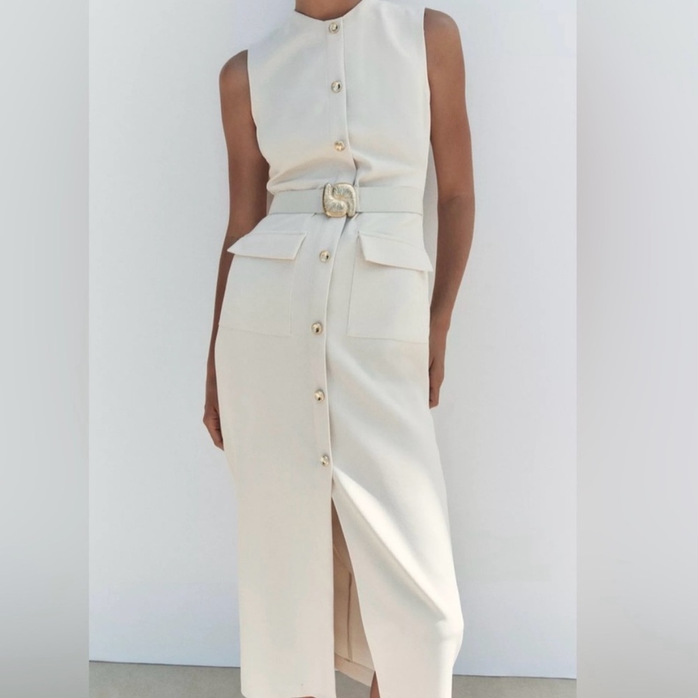 Elegant Cream Sleeveless Dress